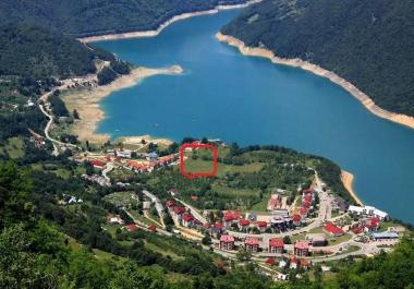 Investment project for the construction of 15 houses on the Piva lake