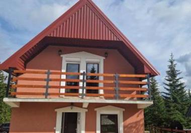 New wooden house 120 m2 in Zabljak in quiet place next to forest