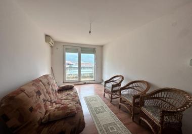 Mountain view 1 bedroom flat 40 m2 just 10 minutes away from the sea