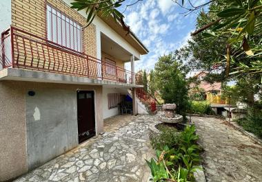 Small family 100 m2 house in Dobra Voda, Montenegro