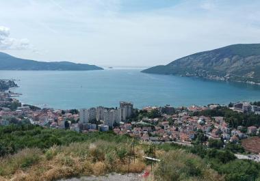 Seaview land plot 538 m2 in Herceg Novi