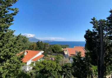 3 storey sea view house in Sutomore