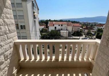 New one bedroom apartment 46 m2 in Tivat near Porto Montenegro with terrace