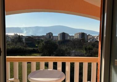 Seaview 3-in-1 apartment 105 m2 in tranquil Tivat