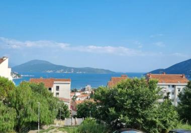 Breathtaking sea-view apartment 60 m2 in Igalo, Herceg Novi with terrace