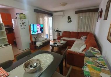 Big spacious 3 bedroom flat 126 m2 in Budva 450 m to sea