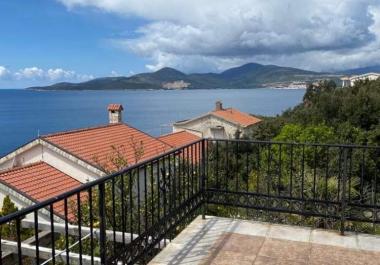 Stunning sea-view villa with 2 terraces in Bigova with lush gardens