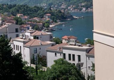 Stunning sea view 52 m2 apartment with terrace in Dobrota, Kotor