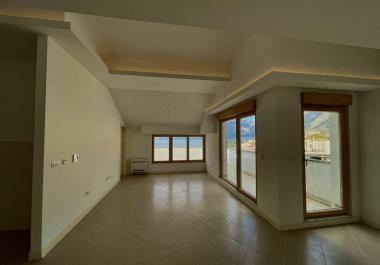 New seaview 60 m2 apartment in Dobrota with pool and terrace