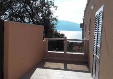 Stunning 90m2 2-bedrooms apartment in Donja Lastva, coastal retreat with terrace