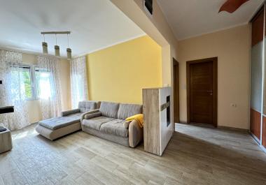 Apartment in Baošići