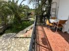 Luxury garden apartment in Baošići just steps from the sea