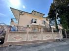 300 m2 tri-level mini-hotel in Herceg Novi for sale