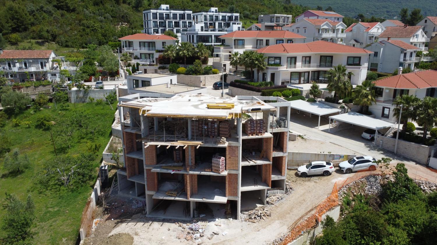 New lux sea view discounted apartment in Tivat at the construction stage