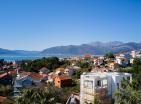 New lux sea view discounted apartment in Tivat at the construction stage