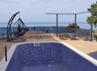 Modern luxurious sea-view villa 300 m2 with pool in Zeleni Pojas, Bar