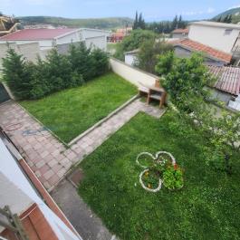 House in Sutomore below the highway with apartments and a plot of 486 m2