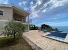 Luxurious modern sea-view 200 m2 villa with guesthouse in Bar with pool and gym