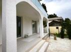 Modern renovated 200 m2 house in Bar, Zelenij Pojas just steps from the sea