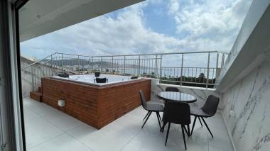 Luxury 144 m2 penthouse in Bar with sea view, sauna and jacuzzi