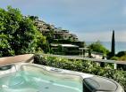 Luxury 2 bedroom sea-view apartment in Dukley Gardens, Budva with jacuzzi