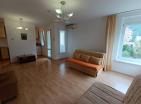 One bedroom 55 m2 apartment in Budva on 4 floor with windows to green park