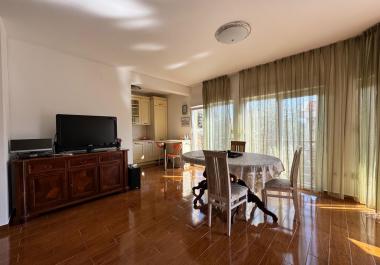 Flat in Petrovac