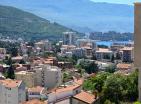 New 47 m2 apartment in Budva with 1 bedroom and 8 min walk to beach, second line