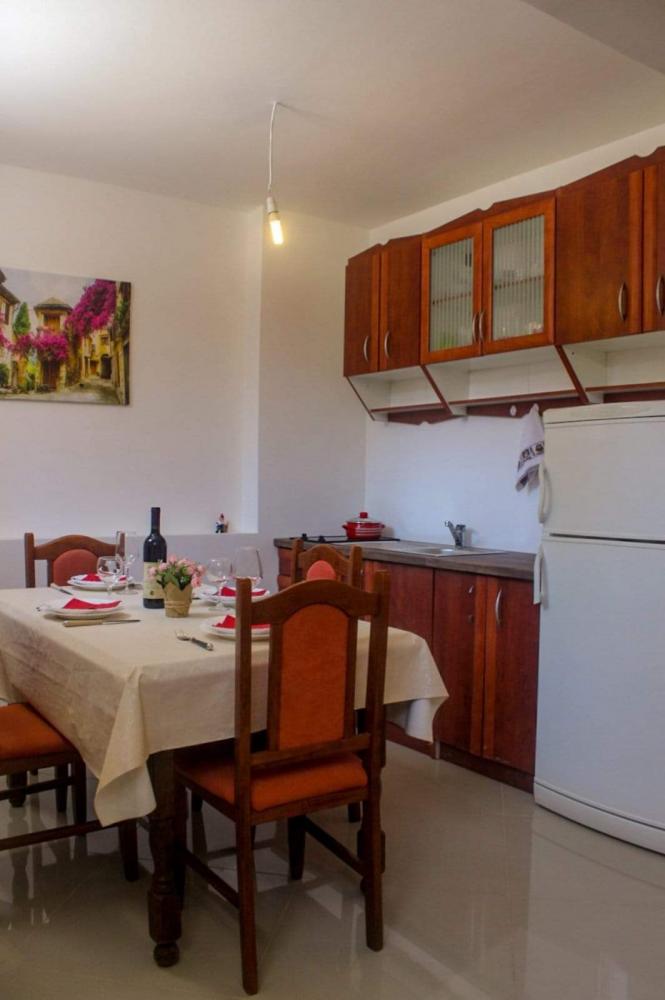 Two bedrooms apartment in Sutomore just 500m to Sea, great investment