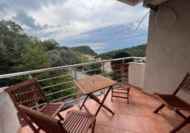 Stunning sea view one bedroom 50m apartment in Petrovac with terrace and parking