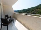 Tranquil modern 67 m2 flat in Bečići with terrace