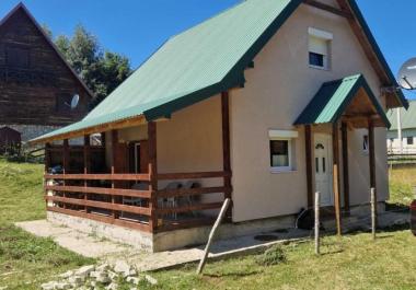 Cozy mountain retreat 75 м2 house in Žabljak near ski slopes with fireplace