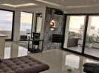 Luxurious 5* hotel in Ulcinj with stunning views, pool and restaurant for sale